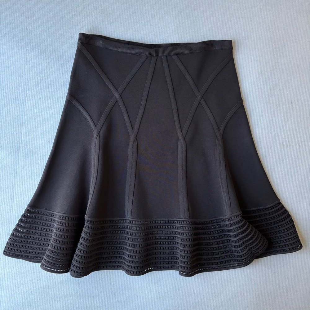 Diane Von Furstenberg Samara Black Double Knit Flare Skirt Crochet Hem Size S‎